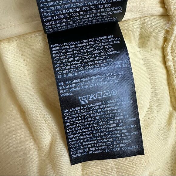 The North Face Women's Longs Peak Quilted ½ Zip Sweatshirt in Yellow Size XL - Picture 10 of 12